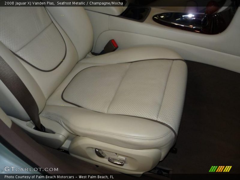 Seafrost Metallic / Champagne/Mocha 2008 Jaguar XJ Vanden Plas