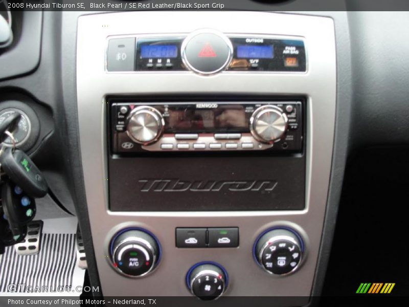 Black Pearl / SE Red Leather/Black Sport Grip 2008 Hyundai Tiburon SE