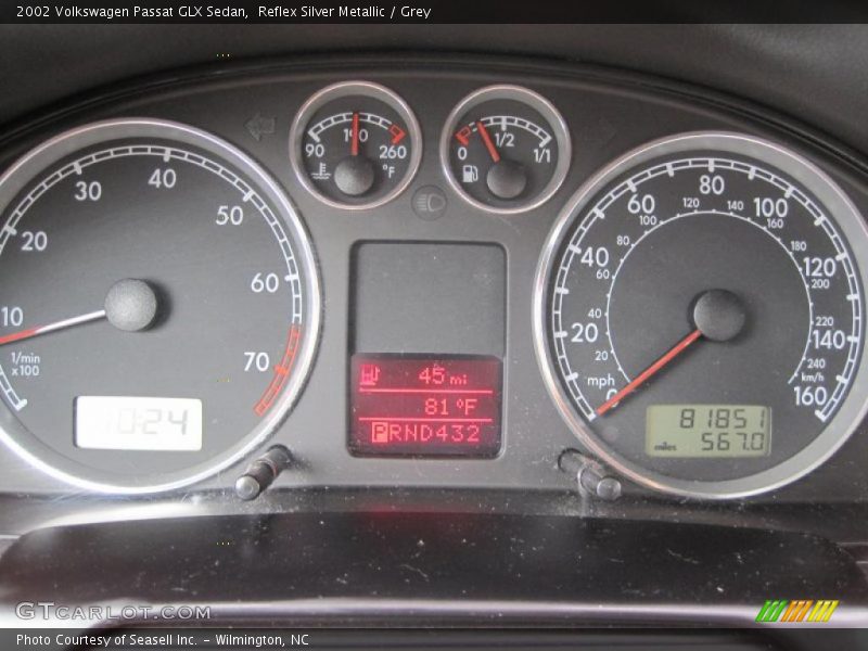 Reflex Silver Metallic / Grey 2002 Volkswagen Passat GLX Sedan