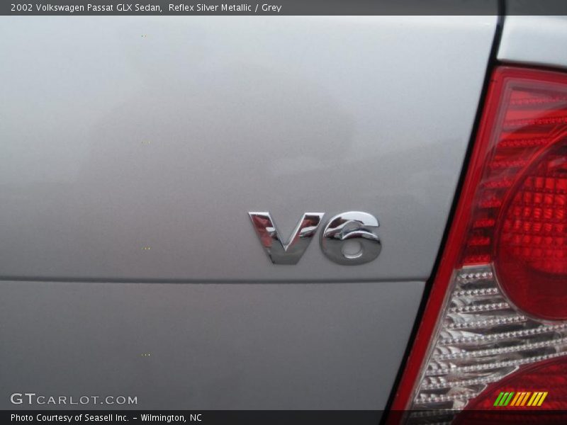 Reflex Silver Metallic / Grey 2002 Volkswagen Passat GLX Sedan