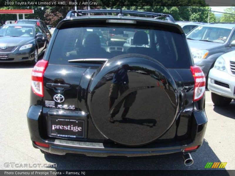 Black / Ash Gray 2009 Toyota RAV4 Limited V6 4WD