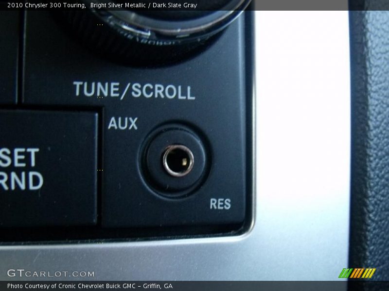 Bright Silver Metallic / Dark Slate Gray 2010 Chrysler 300 Touring