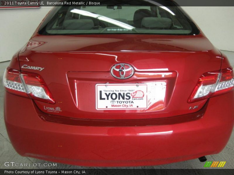 Barcelona Red Metallic / Bisque 2011 Toyota Camry LE