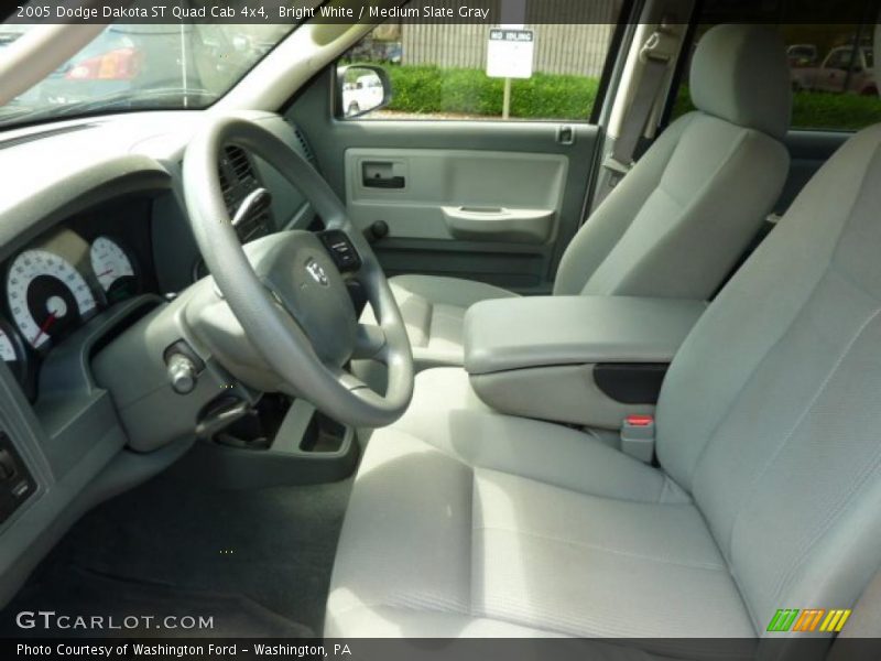 Bright White / Medium Slate Gray 2005 Dodge Dakota ST Quad Cab 4x4