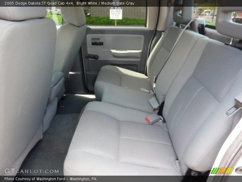 Bright White / Medium Slate Gray 2005 Dodge Dakota ST Quad Cab 4x4