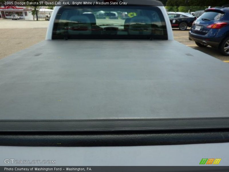Bright White / Medium Slate Gray 2005 Dodge Dakota ST Quad Cab 4x4
