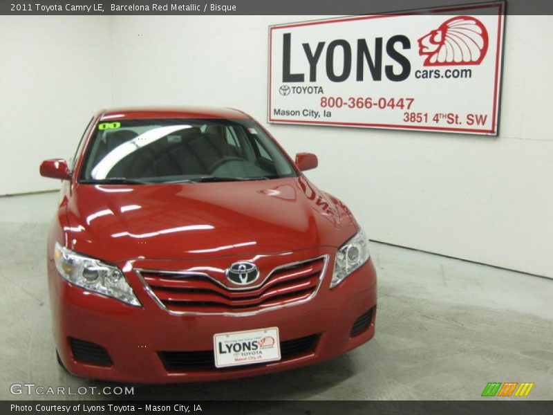 Barcelona Red Metallic / Bisque 2011 Toyota Camry LE