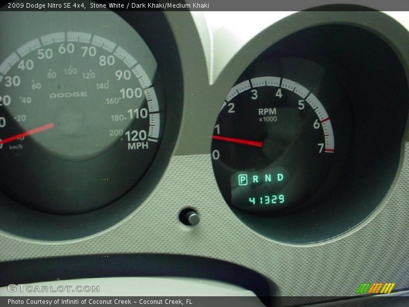 Stone White / Dark Khaki/Medium Khaki 2009 Dodge Nitro SE 4x4