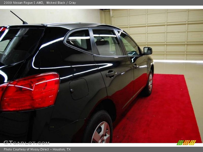 Wicked Black / Gray 2009 Nissan Rogue S AWD