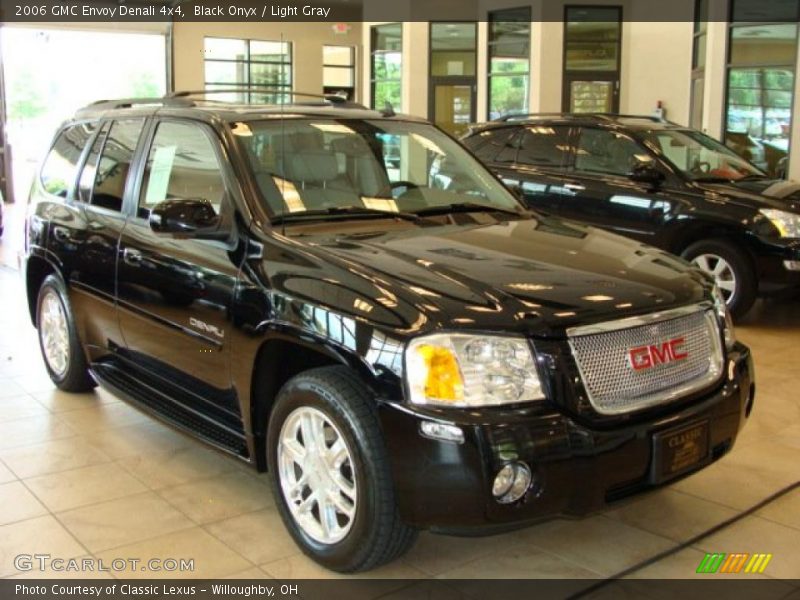 Black Onyx / Light Gray 2006 GMC Envoy Denali 4x4