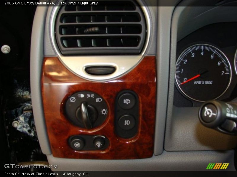 Black Onyx / Light Gray 2006 GMC Envoy Denali 4x4