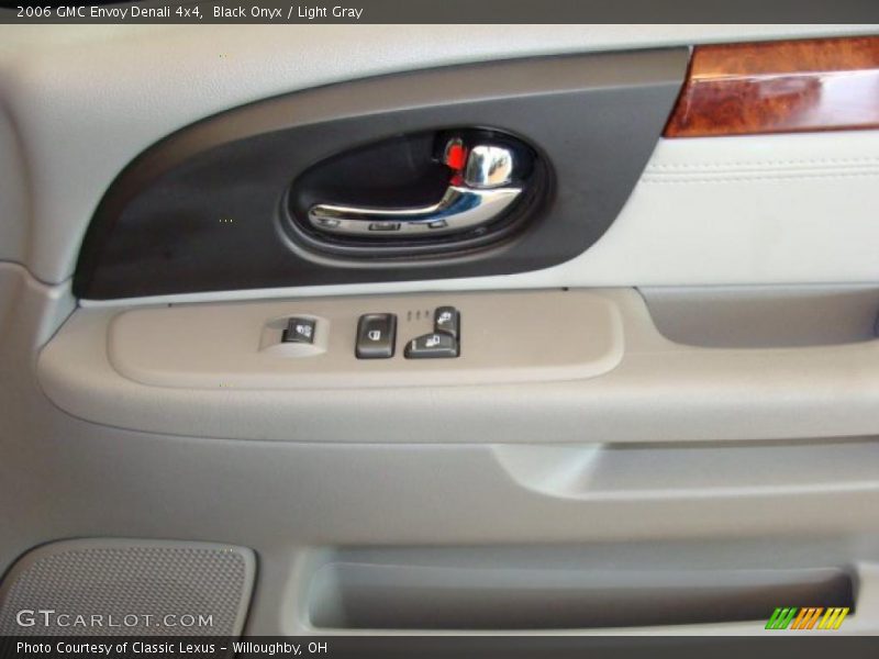 Black Onyx / Light Gray 2006 GMC Envoy Denali 4x4