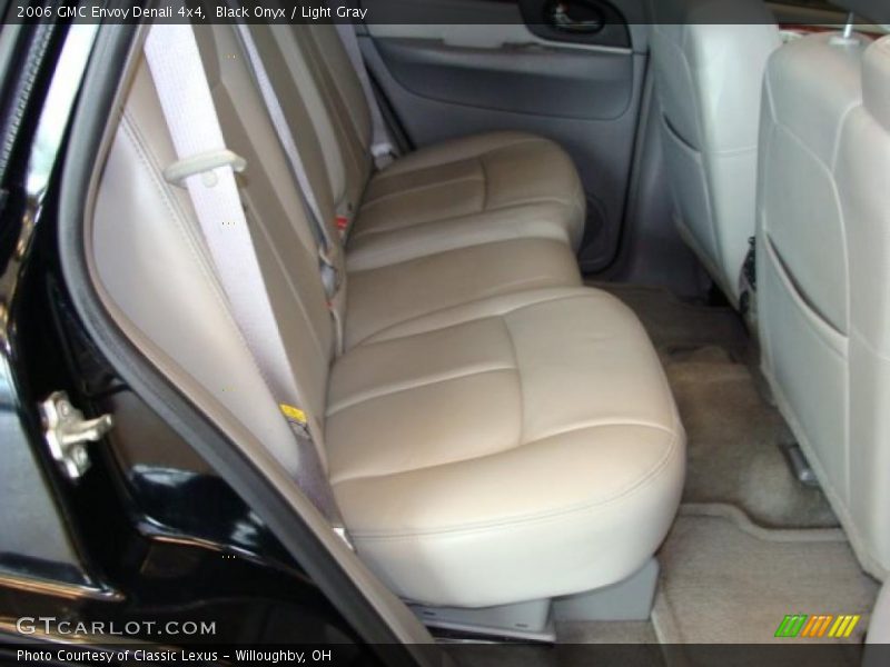 Black Onyx / Light Gray 2006 GMC Envoy Denali 4x4