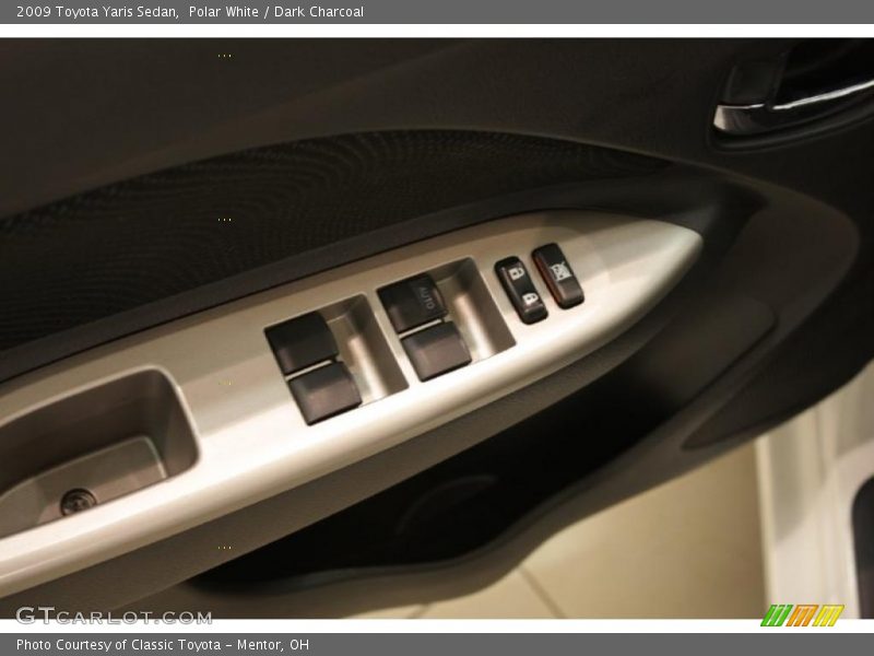 Polar White / Dark Charcoal 2009 Toyota Yaris Sedan