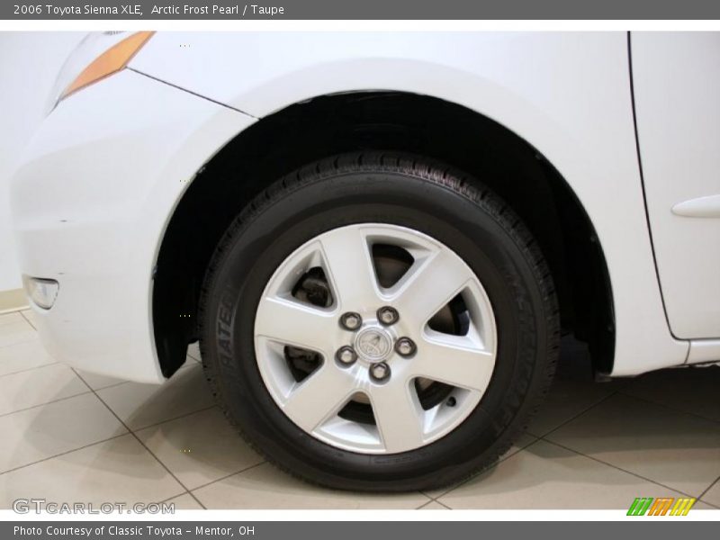 Arctic Frost Pearl / Taupe 2006 Toyota Sienna XLE