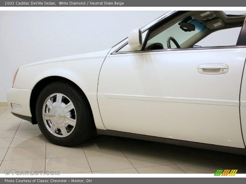 White Diamond / Neutral Shale Beige 2003 Cadillac DeVille Sedan