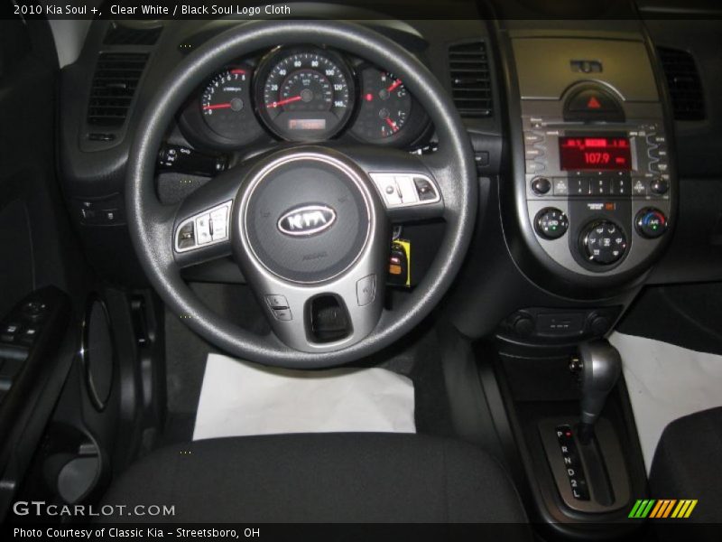 Clear White / Black Soul Logo Cloth 2010 Kia Soul +