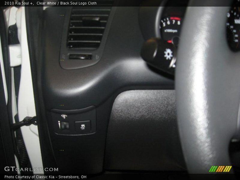 Clear White / Black Soul Logo Cloth 2010 Kia Soul +
