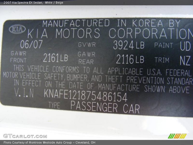 White / Beige 2007 Kia Spectra EX Sedan