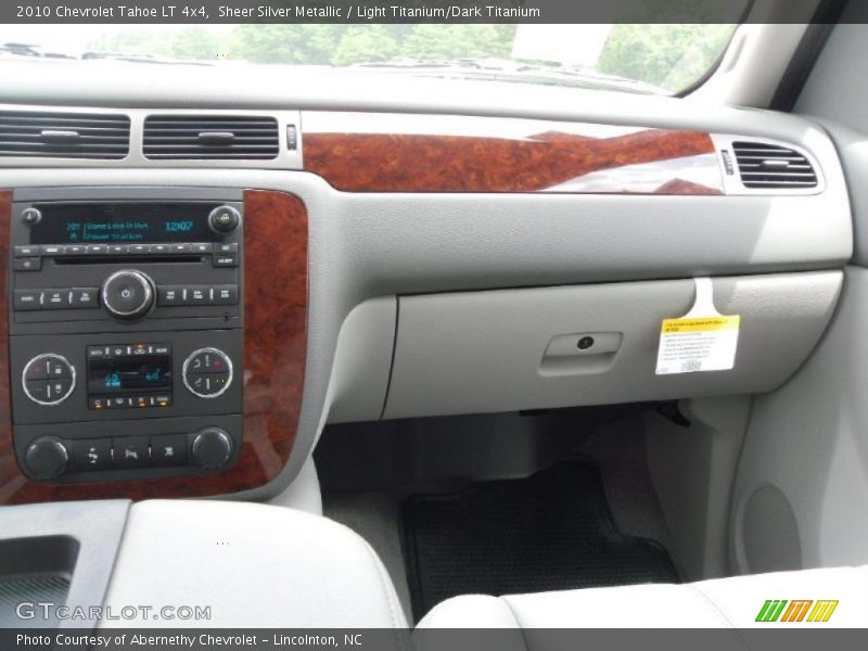 Sheer Silver Metallic / Light Titanium/Dark Titanium 2010 Chevrolet Tahoe LT 4x4