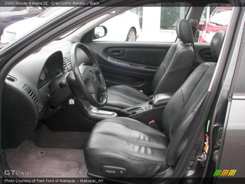 Gray Lustre Metallic / Black 2000 Nissan Maxima SE