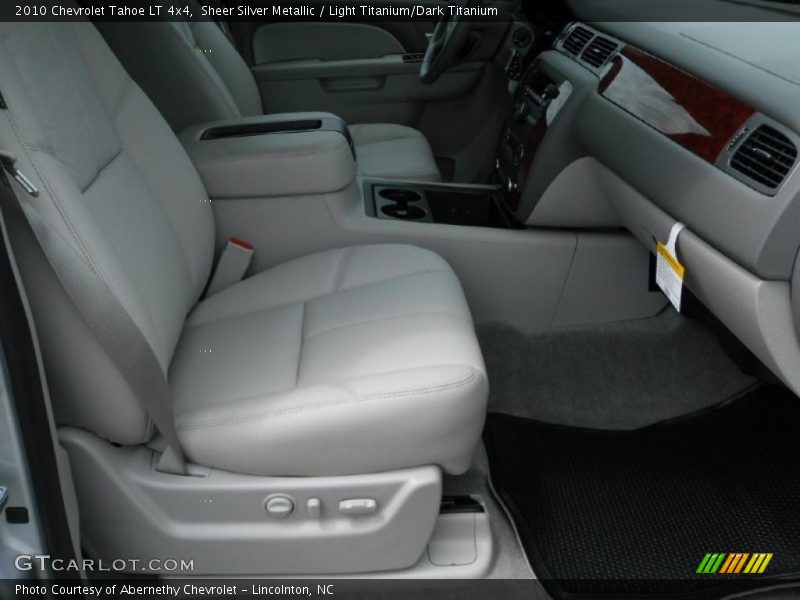 Sheer Silver Metallic / Light Titanium/Dark Titanium 2010 Chevrolet Tahoe LT 4x4