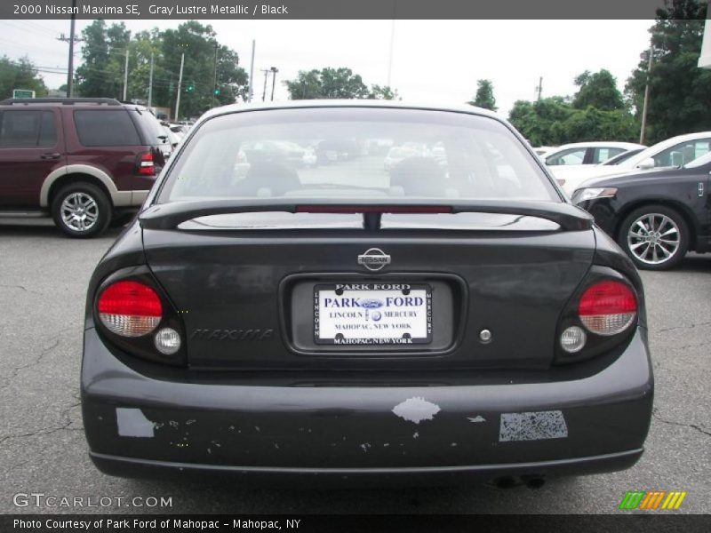 Gray Lustre Metallic / Black 2000 Nissan Maxima SE