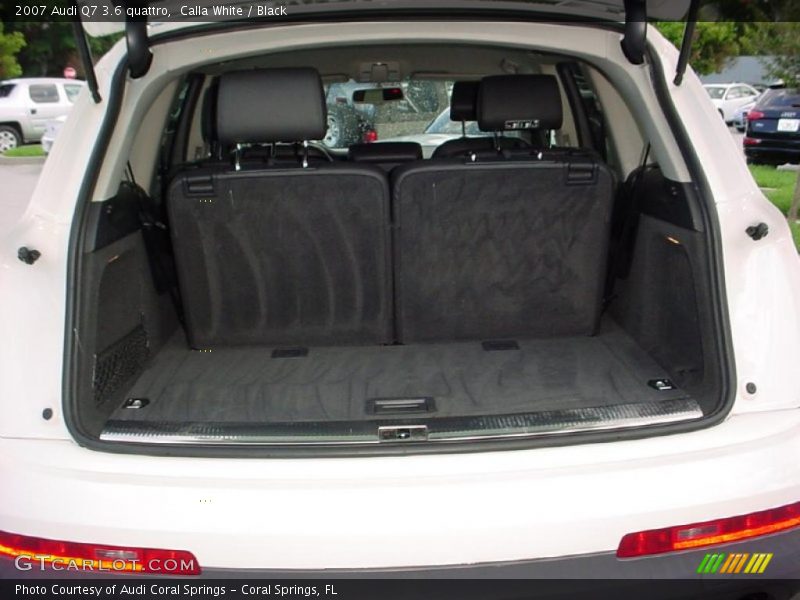 Calla White / Black 2007 Audi Q7 3.6 quattro