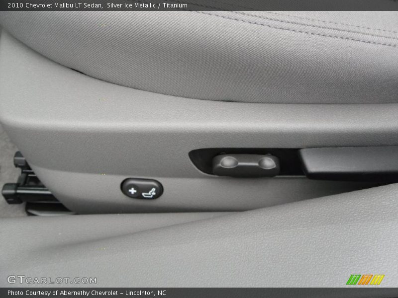 Silver Ice Metallic / Titanium 2010 Chevrolet Malibu LT Sedan