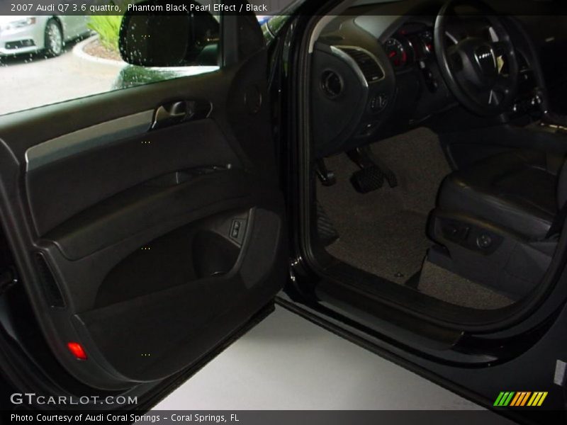 Phantom Black Pearl Effect / Black 2007 Audi Q7 3.6 quattro