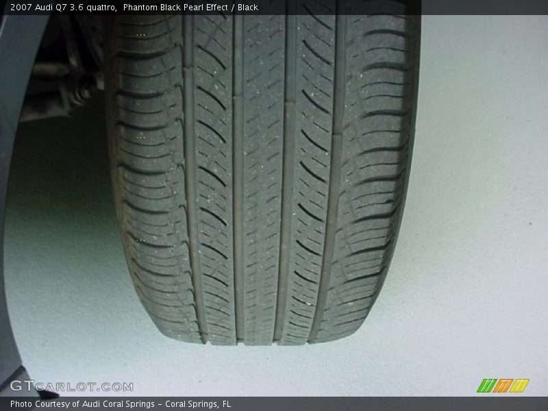 Phantom Black Pearl Effect / Black 2007 Audi Q7 3.6 quattro
