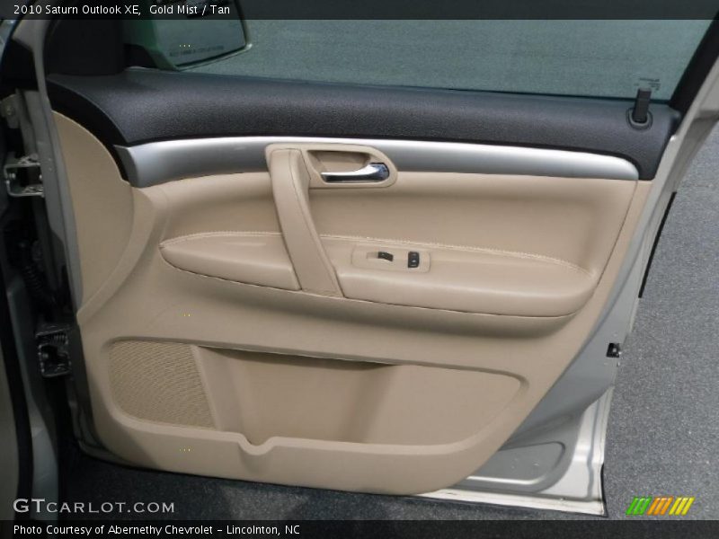 Gold Mist / Tan 2010 Saturn Outlook XE
