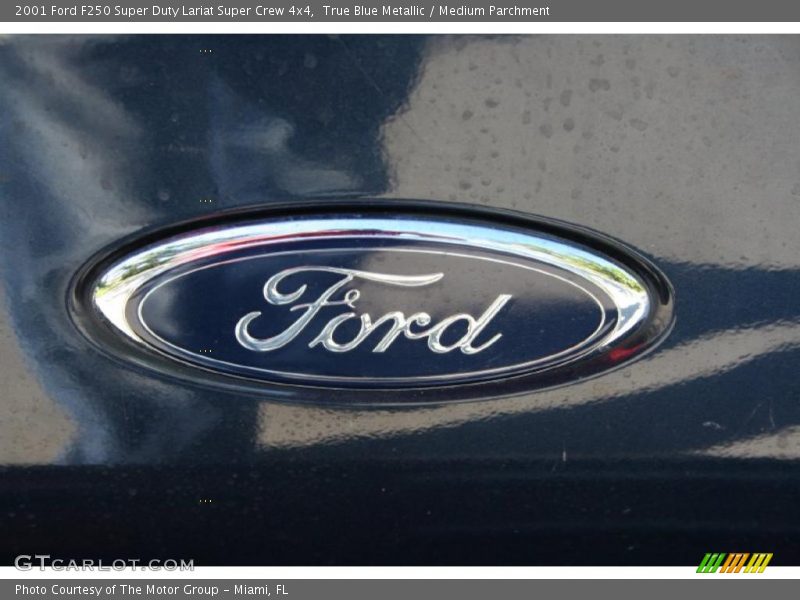 True Blue Metallic / Medium Parchment 2001 Ford F250 Super Duty Lariat Super Crew 4x4