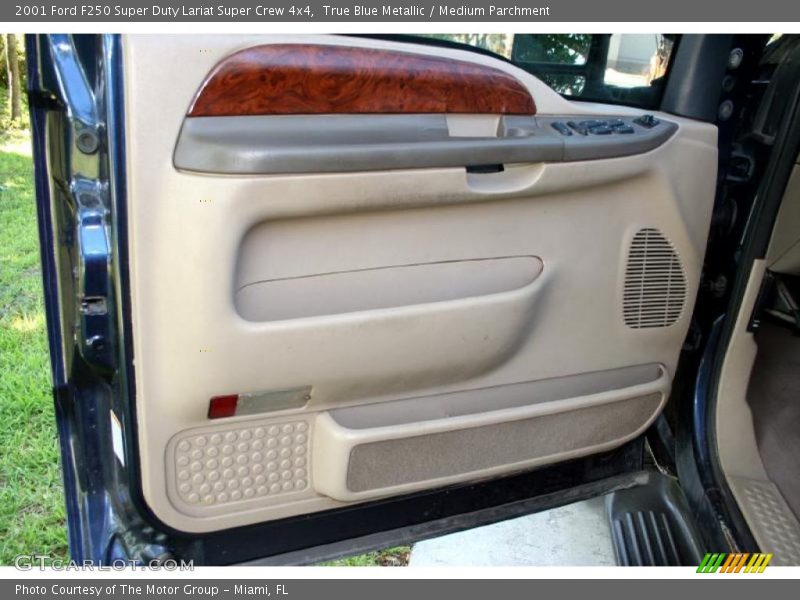 True Blue Metallic / Medium Parchment 2001 Ford F250 Super Duty Lariat Super Crew 4x4