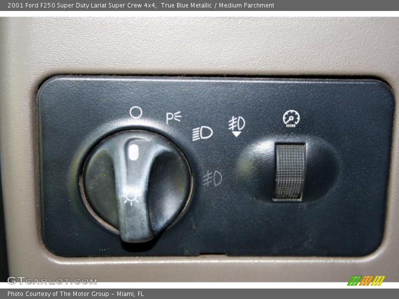 True Blue Metallic / Medium Parchment 2001 Ford F250 Super Duty Lariat Super Crew 4x4