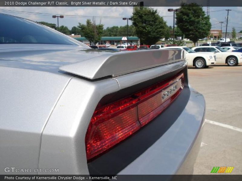 Bright Silver Metallic / Dark Slate Gray 2010 Dodge Challenger R/T Classic