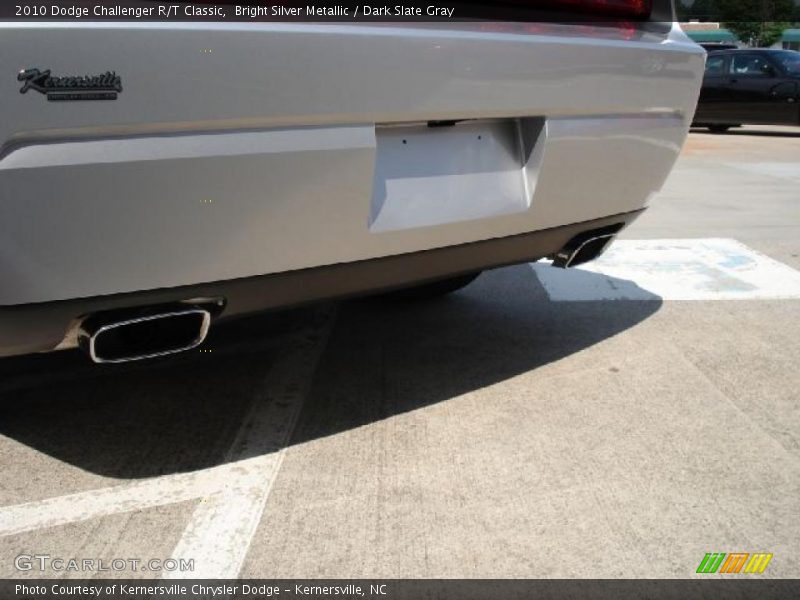 Bright Silver Metallic / Dark Slate Gray 2010 Dodge Challenger R/T Classic