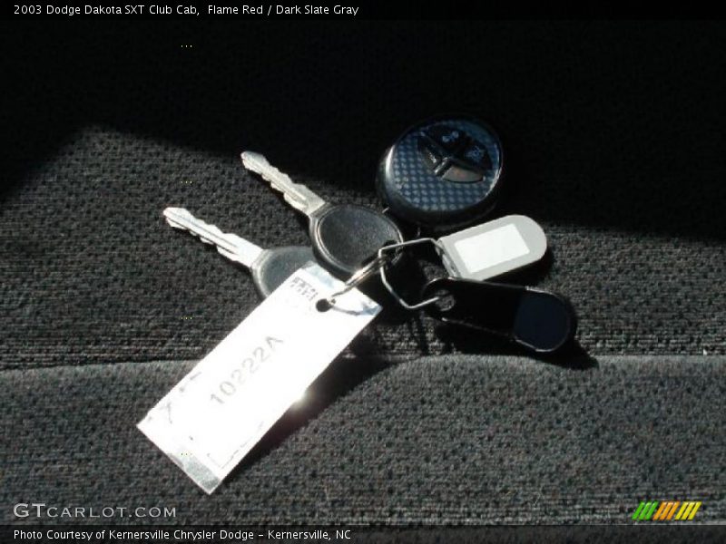 Flame Red / Dark Slate Gray 2003 Dodge Dakota SXT Club Cab