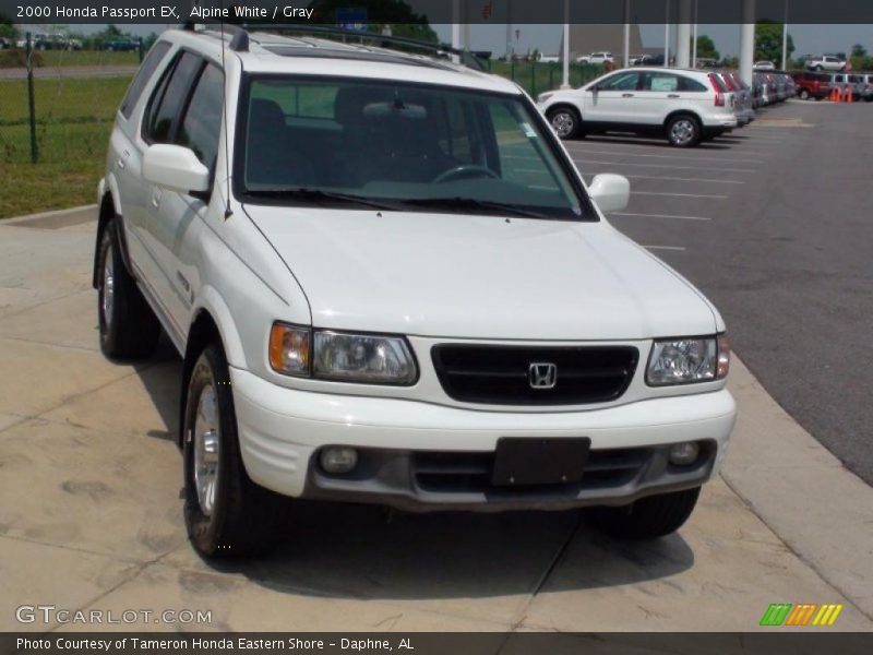 Alpine White / Gray 2000 Honda Passport EX