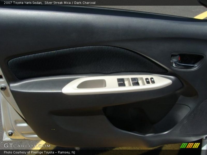 Silver Streak Mica / Dark Charcoal 2007 Toyota Yaris Sedan