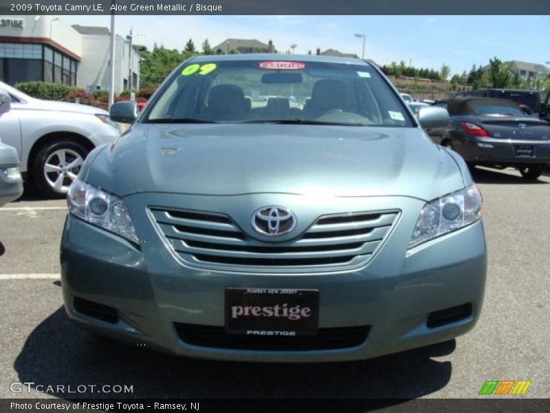 Aloe Green Metallic / Bisque 2009 Toyota Camry LE