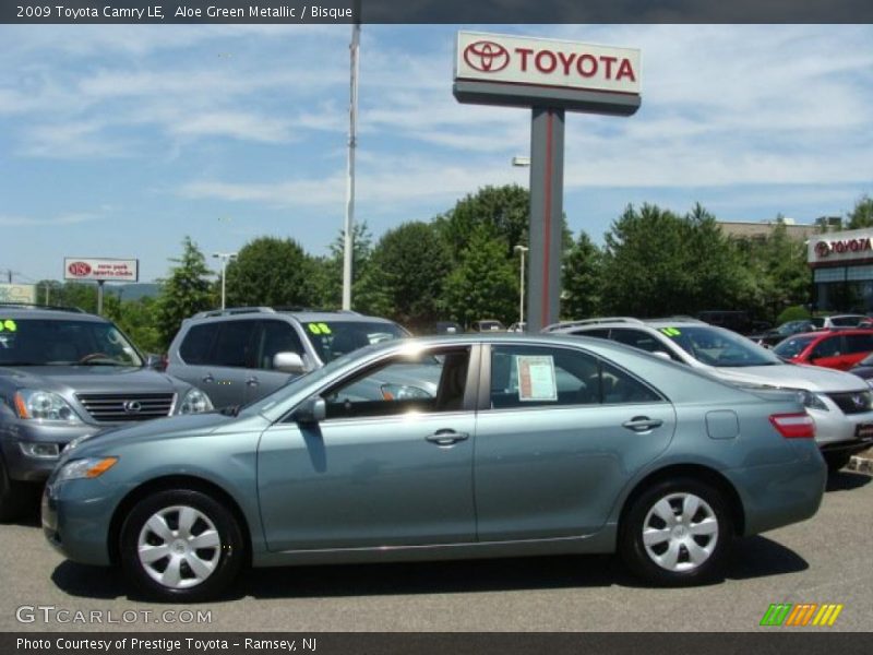 Aloe Green Metallic / Bisque 2009 Toyota Camry LE