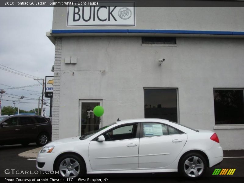 Summit White / Light Taupe 2010 Pontiac G6 Sedan