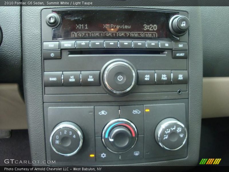 Summit White / Light Taupe 2010 Pontiac G6 Sedan