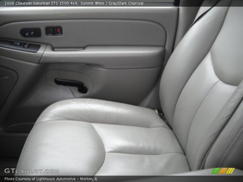Summit White / Gray/Dark Charcoal 2006 Chevrolet Suburban Z71 1500 4x4