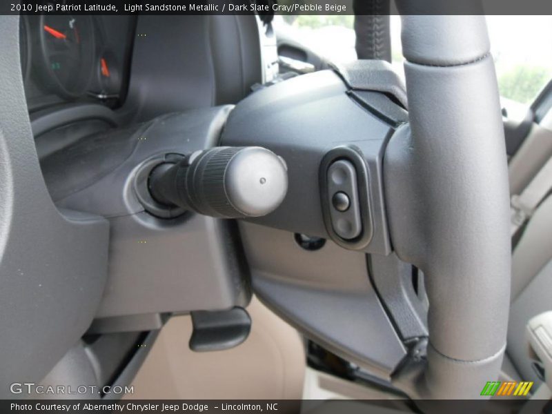 Light Sandstone Metallic / Dark Slate Gray/Pebble Beige 2010 Jeep Patriot Latitude