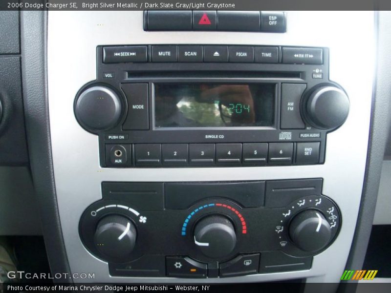 Bright Silver Metallic / Dark Slate Gray/Light Graystone 2006 Dodge Charger SE