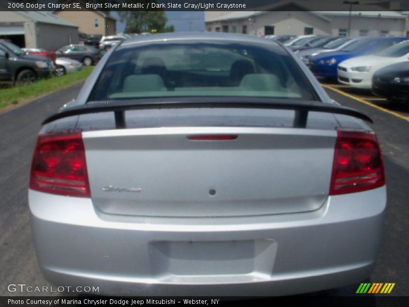 Bright Silver Metallic / Dark Slate Gray/Light Graystone 2006 Dodge Charger SE