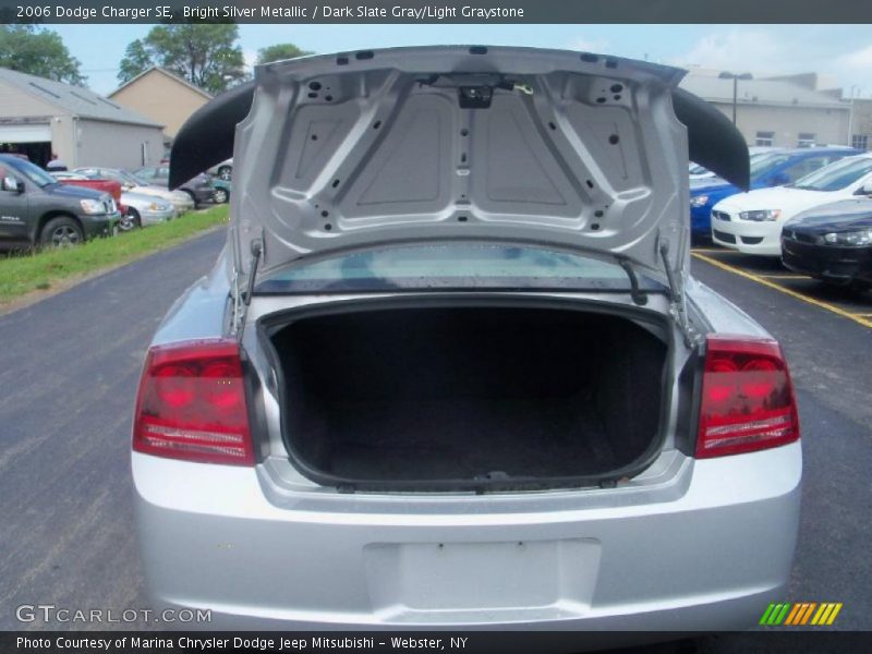 Bright Silver Metallic / Dark Slate Gray/Light Graystone 2006 Dodge Charger SE