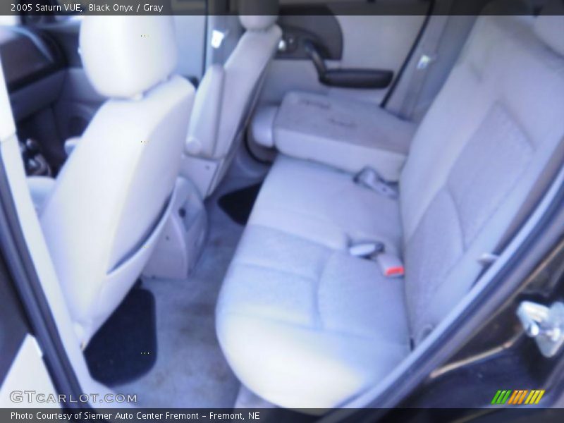 Black Onyx / Gray 2005 Saturn VUE